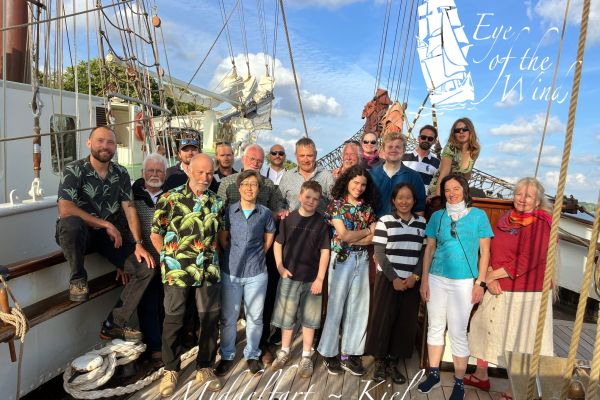 25-20-grouppicture7E369E78-666C-E4B4-A436-DC2B90F5C4BF.jpg