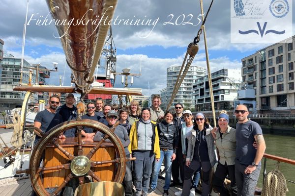 25-12-gruppenfotoD5EDFD43-C4F4-23D2-D0C1-3553E1522550.jpg