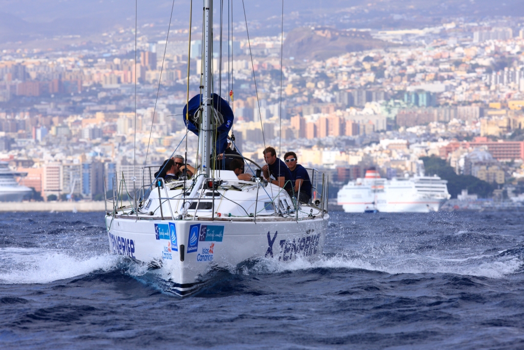 Teneriffa Santa Cruz vom Wasser aus